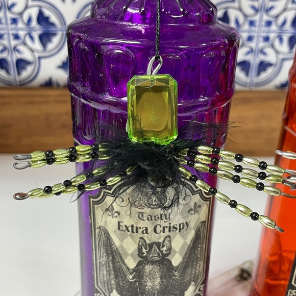 Halloween Decor Lot 5 Piece Light Up Bottles Plaques Witch Shoe Candle Holder - Picture 12 of 17